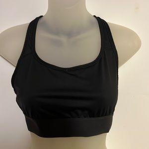 Victoria Sport Strappy Racerback Sports Bra. Size M